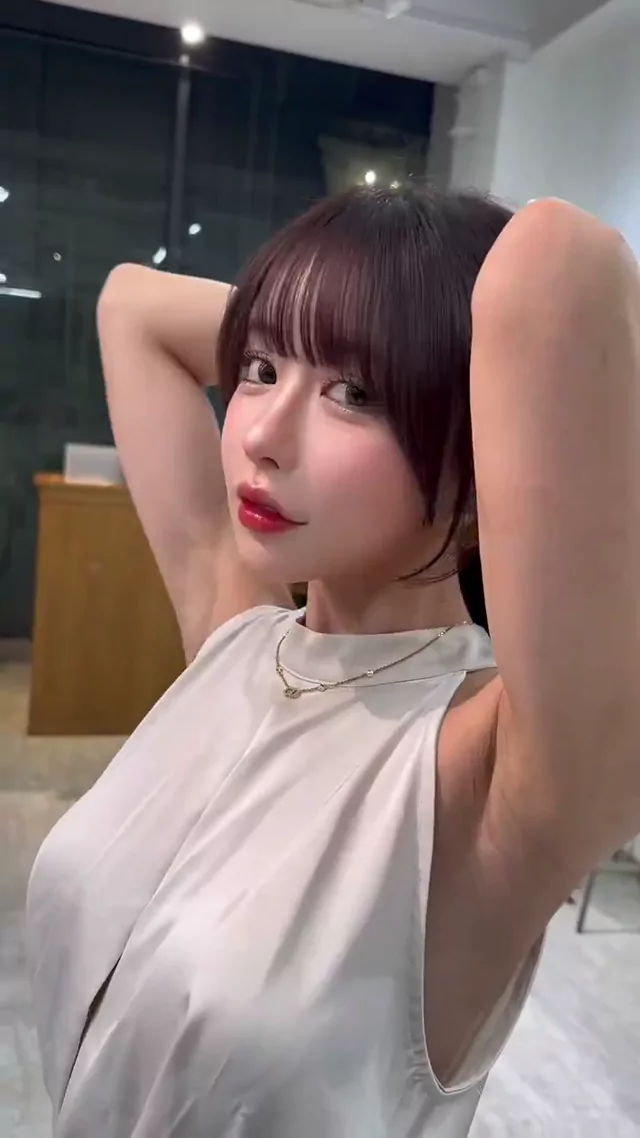 巨乳 コスプレ 過激 X動画 巨乳 コスプレ 過激 X動画 シーン2
