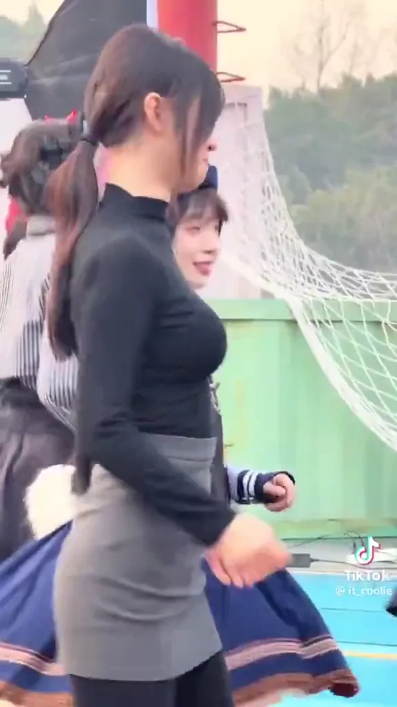 @dreamunader1982 巨乳 露出 厳選 投稿エロ動画 @dreamunader1982 の投稿動画 シーン4