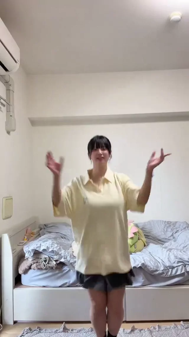 @glassjamal ギャル オナニー 完全素人 SNS流出動画 @glassjamal の投稿動画 シーン1