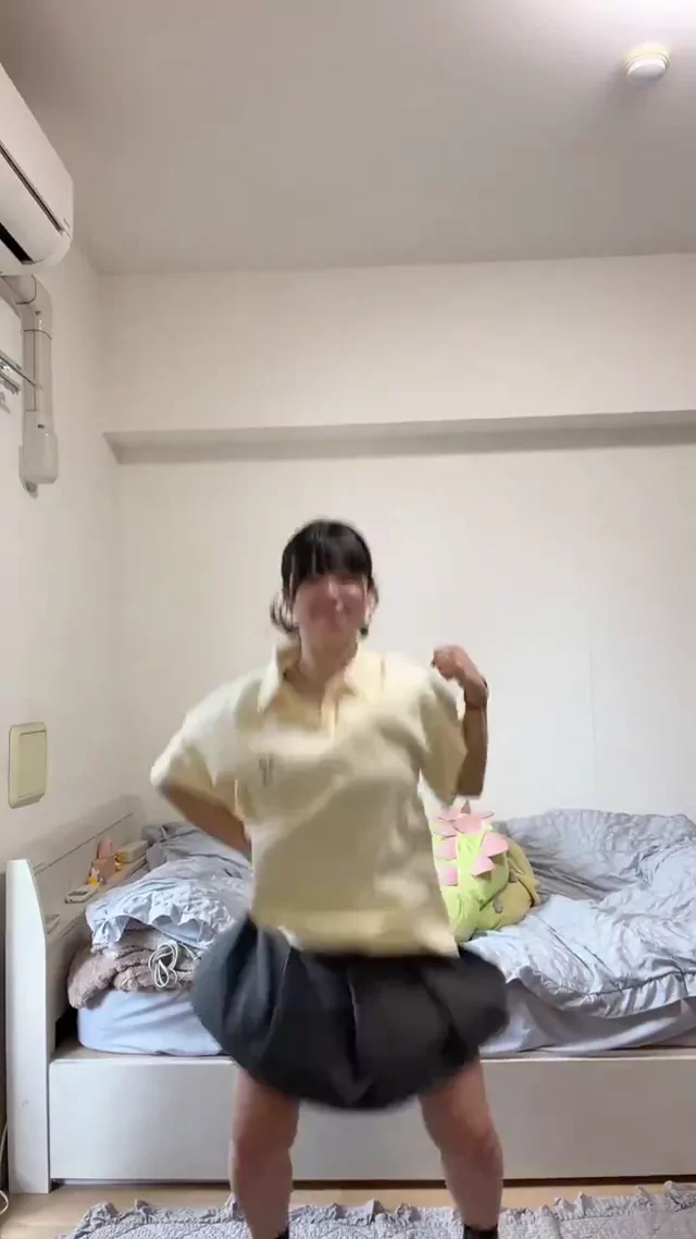 @glassjamal ギャル オナニー 完全素人 SNS流出動画 @glassjamal の投稿動画 シーン3