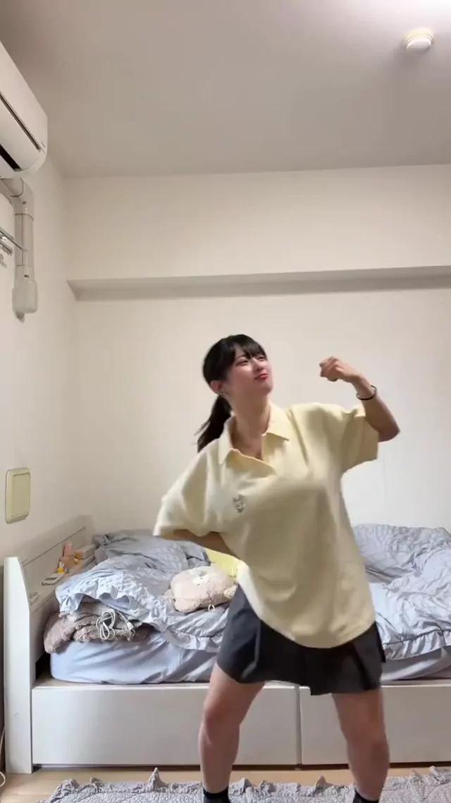 @glassjamal ギャル オナニー 完全素人 SNS流出動画 @glassjamal の投稿動画 シーン8