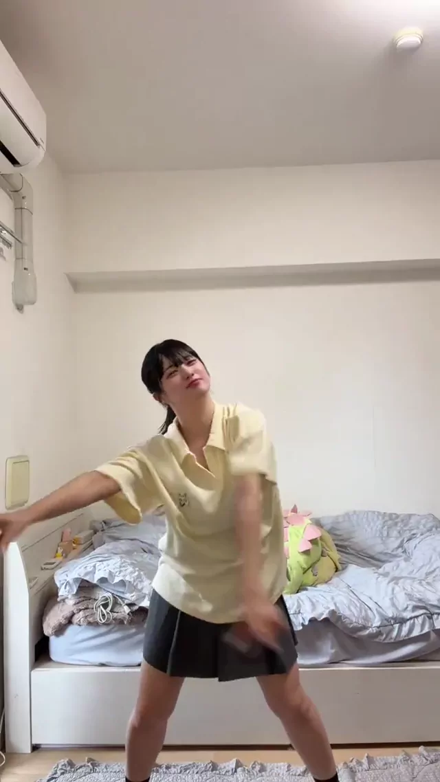 @glassjamal ギャル オナニー 完全素人 SNS流出動画 @glassjamal の投稿動画 シーン10