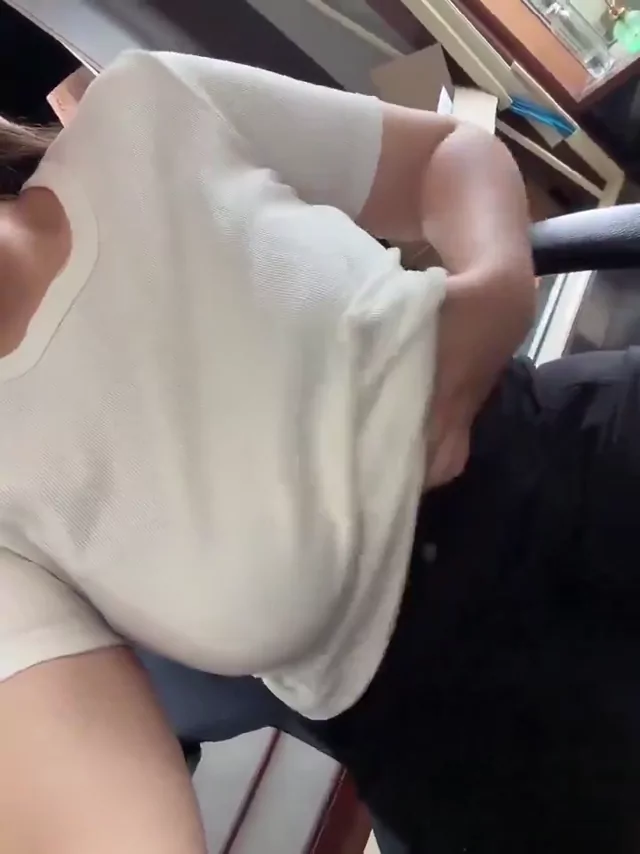 @ambrosesmex3jg 人妻 個人撮影 神回 投稿エロ動画 @ambrosesmex3jg の投稿動画 シーン2