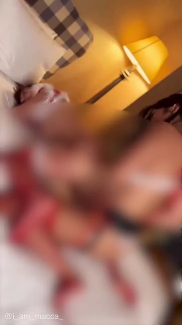 @bebe12ee 美人OL 中出し 厳選 投稿エロ動画 レズサンタ??セッス ペニバン エロすぎる… シーン2